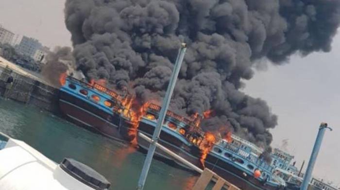 В иранском порту загорелись корабли
