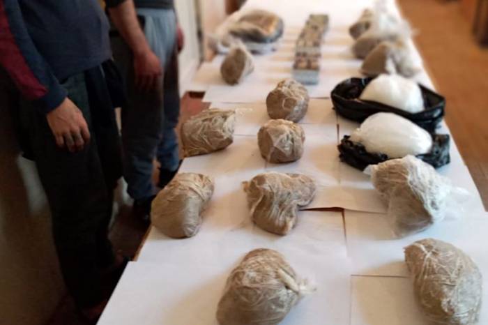 Пресечена попытка ввоза в Азербайджан из Ирана 25 кг наркотиков - ФОТО
