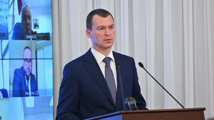 Губернатор Дегтярев вышел к участникам акции в поддержку Фургала