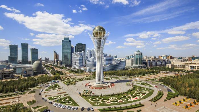 В Казахстане разрабатывается план по поэтапному смягчению карантинных мер
