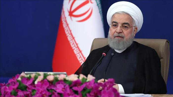 Рухани: жители Ирана должны пересмотреть свои привычки из-за COVID-19
