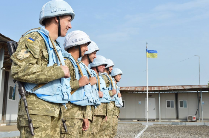 Украина направляет миротворцев в Донбасс