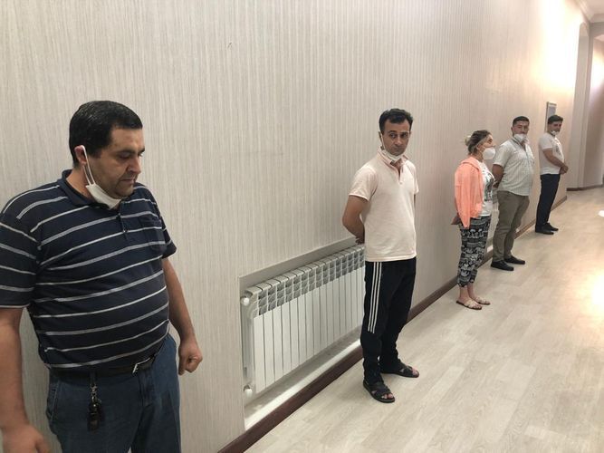 Оштрафованы 5 человек, отмечавших день рождения на даче в Баку - ВИДЕО