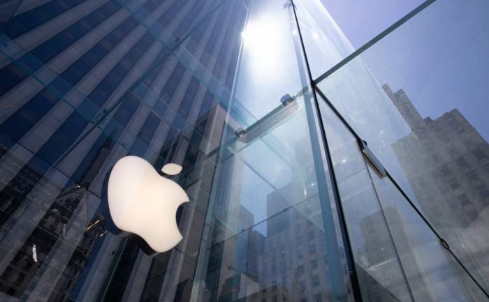 Apple перенесла сроки презентации новых iPhone
