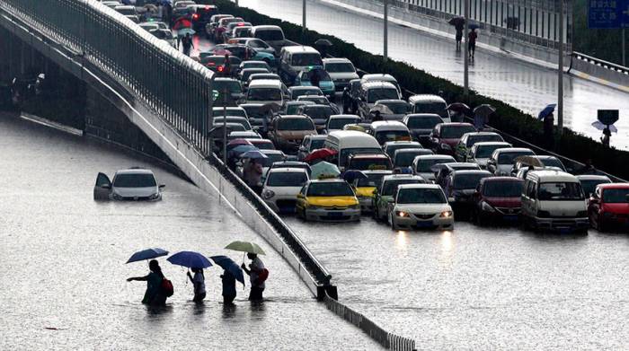 Наводнения нарушили жизнь более 420 тыс. жителей Китая
