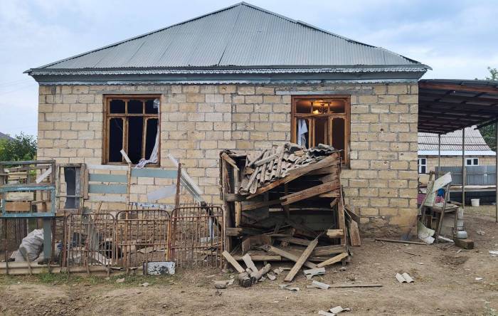 Армяне обстреливают село Дондар Гушчу Товузского района
