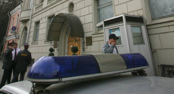 Посольство Кыргызстана в России сообщило о нападении на сотрудников