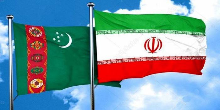 Рухани и Бердымухамедов подчеркнули важность развития отношений между Тегераном и Ашхабадом