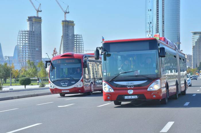 Этой ночью в Баку временно прекращается движение автобусов
