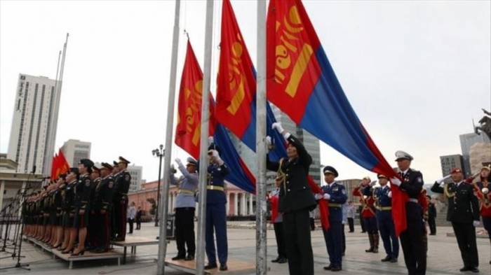 Монголия отмечает День государственного флага
