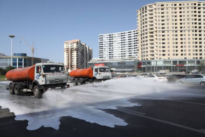 В Баку продезинфицированы более 544 улицы
