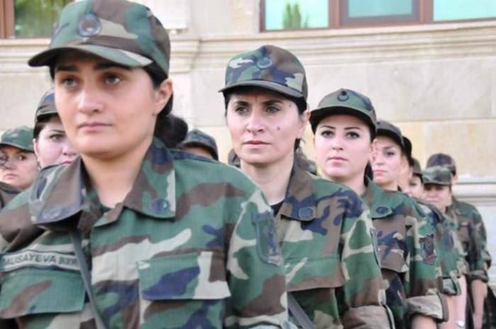 Среди добровольцев, желающих служить в ВС Азербайджана, есть и женщины - Госслужба
