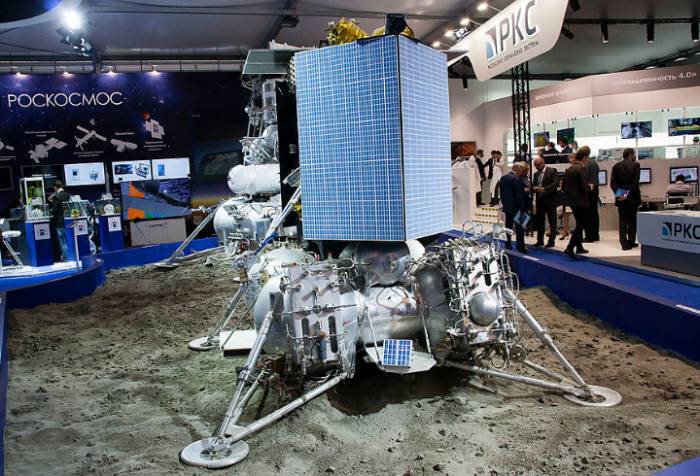 Испытания аппарата "Луна-25" завершатся летом 2021 года