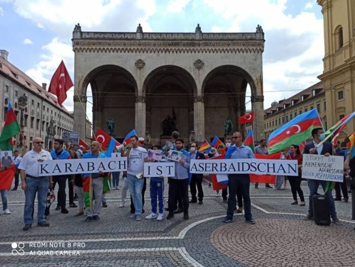 Массовая акция в поддержку азербайджанского народа и армии прошла в Мюнхене
