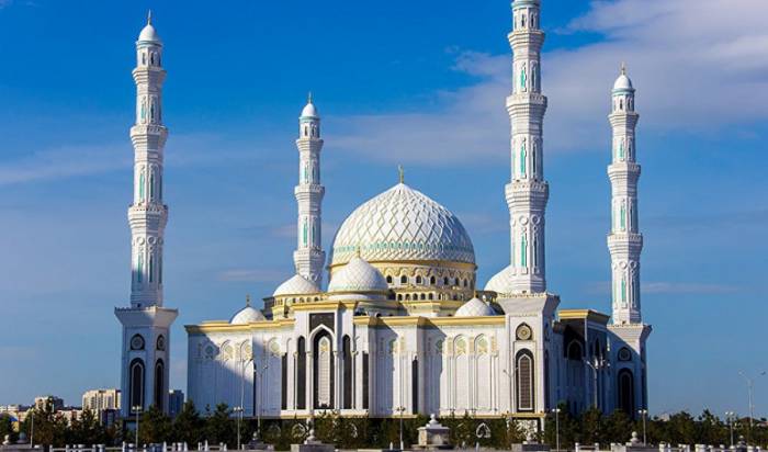 В Казахстане возобновят деятельность религиозные объекты