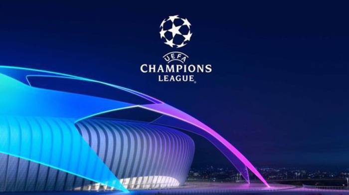 "Манчестер Сити" и "Лион" вышли в 1/4 финала футбольной Лиги чемпионов
