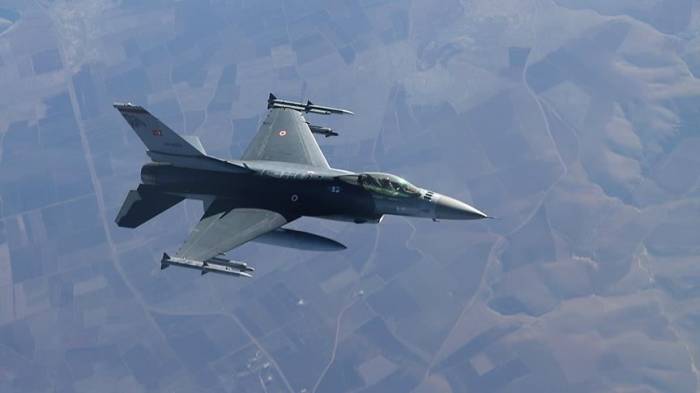 Турецкая авиация уничтожила 7 террористов на севере Ирака
