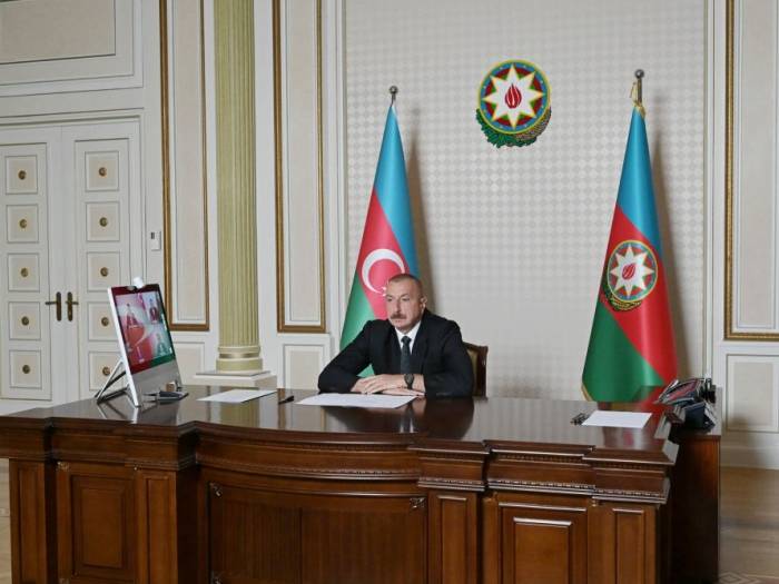 Президент Ильхам Алиев: Даже если цена на нефть будет находиться на уровне 35 долларов, Азербайджан выполнит все свои социальные обязательства