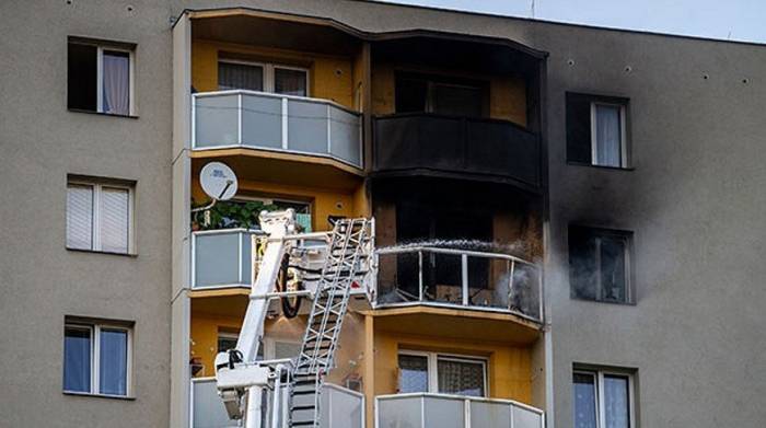 В Чехии при пожаре в жилом доме погибли 11 человек
