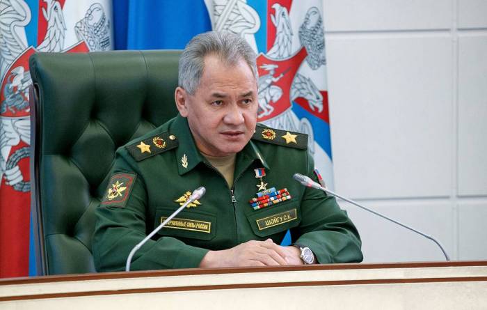 Министр обороны России прибыл в Баку
