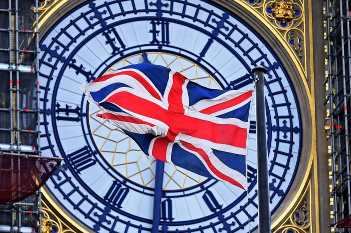 Лондон официально объявил о начале рецессии в Великобритании
