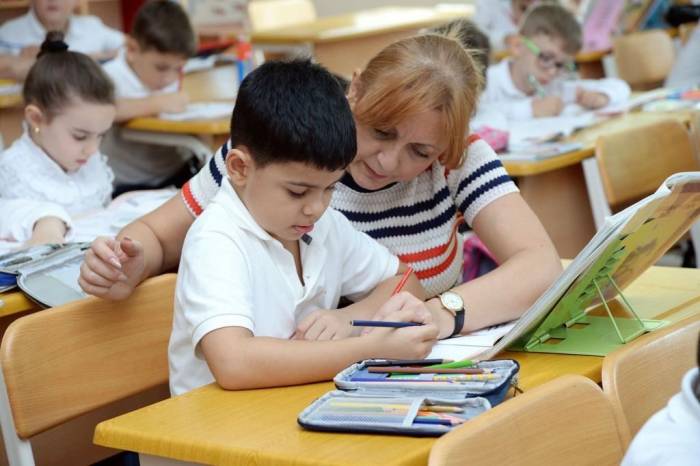 Суммативное оценивание в школах является очень важным - институт образования Азербайджана
