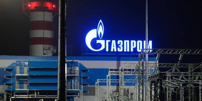 Доходы "Газпрома" от экспорта газа за шесть месяцев упали вдвое