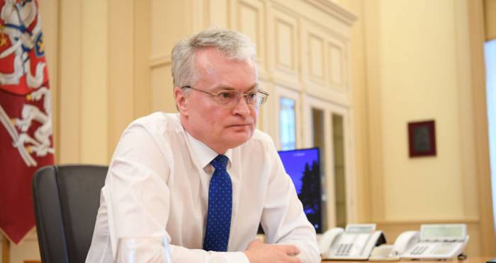 Президент Литвы самоизолируется из-за возможного заражения коронавирусом