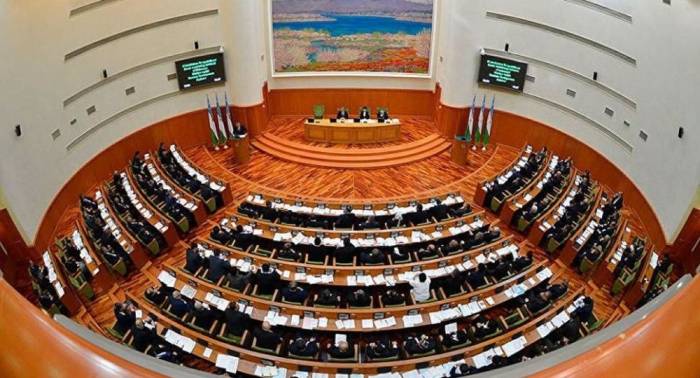 Парламент Узбекистана получил право проводить расследования