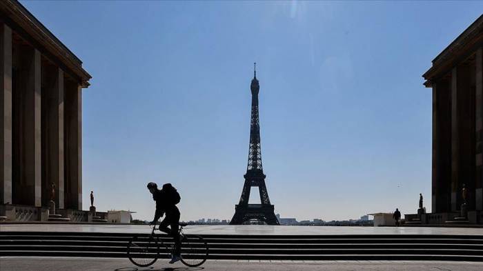 Во Франции прогнозируют 11% спад экономики по итогам года
