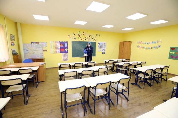 Школы в Грузии начнут функционировать с 15 сентября