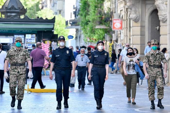 Сотрудники полиции находятся на передовой борьбы с коронавирусом в Азербайджане - помощник Президента
