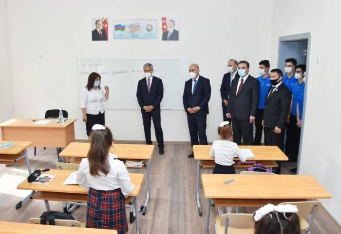 Фондом Гейдара Алиева сдаются в эксплуатацию 62 учебных заведения - в Гяндже, Самухе и Уджаре - ФОТО 