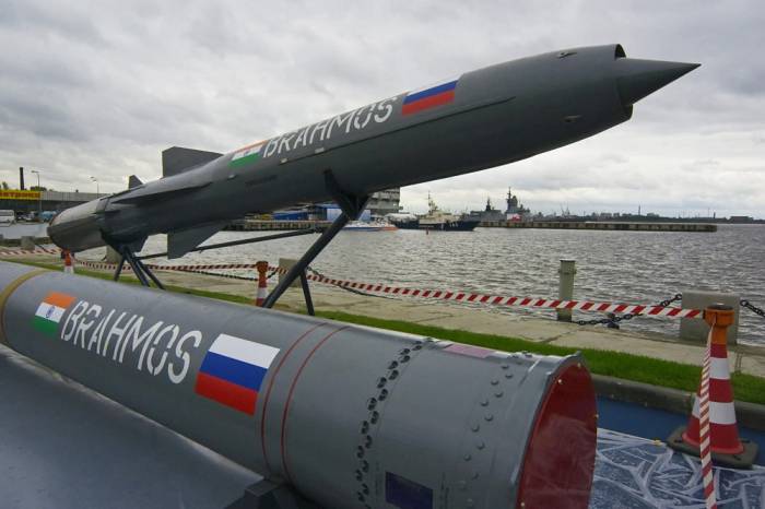 Россия и Индия создадут ракету для уничтожения самолетов