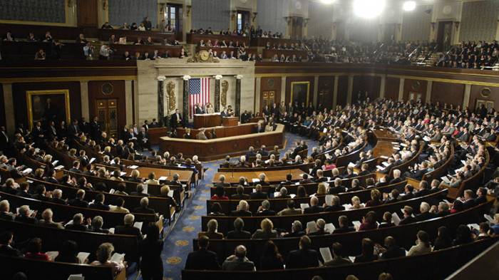 Сенаторы США призвали ввести санкции против России за "стремление вмешаться" в выборы-2020