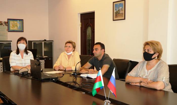 Азербайджанские и российские специалисты о работе с детьми в период карантина