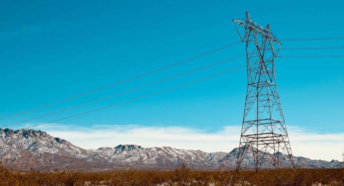 Убыток в 30 миллионов долларов: в Таджикистане сократился экспорт электричества