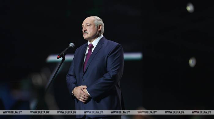 Лукашенко закрывает границы с Польшей и Литвой