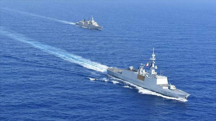 СМИ: ВМС Франции не стали спасать мигрантов в проливе Ла-Манш
