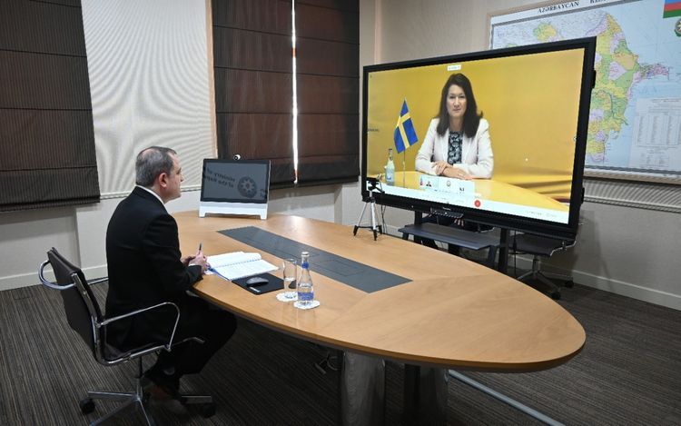 Состоялась встреча глав МИД Азербайджана и Швеции в формате видеоконференции
