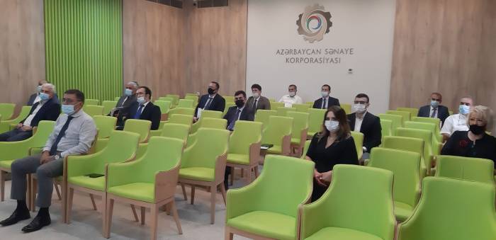 В "Азербайджанской промышленной корпорации“ состоялась презентация проектов