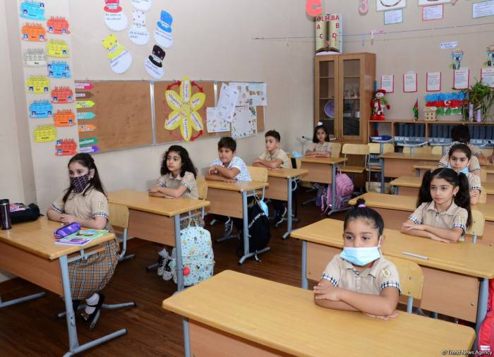 Минобразования огласило актуальную статистику заражения COVİD-19 в азербайджанских школах
