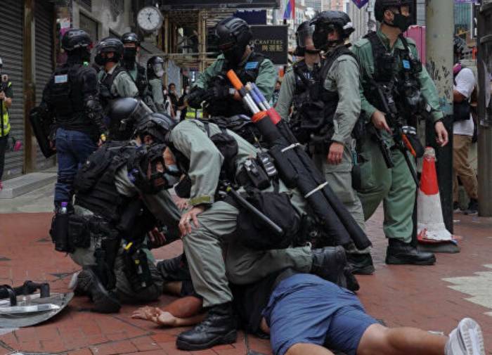 Полиция Гонконга задержала свыше 30 участников незаконных протестов