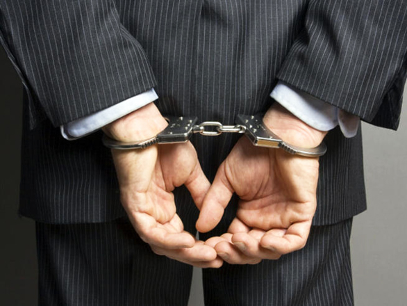 Генпрокуратура Азербайджана возбудила уголовное дело в отношении должностных лиц за получение взятки