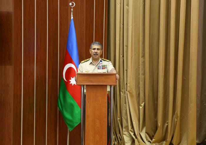 Министр обороны: Азербайджанская армия готова выполнить свой священный долг по освобождению своих земель -ФОТО