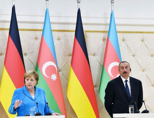 Ангела Меркель позвонила Президенту Ильхаму Алиеву

