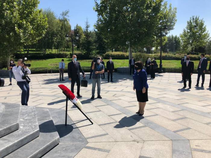 Парламентская делегация Азербайджана посетила парк Гейдара Алиева в Анкаре - ФОТО
