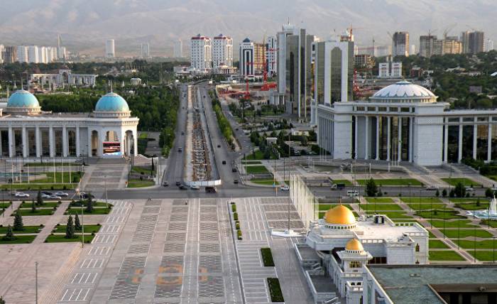 В Туркменистане потребовали прекращать поставки товаров, которые можно производить в стране