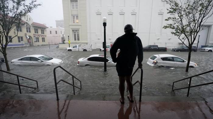 Ураган "Салли" обрушился на США сильными ливнями и вызвал наводнения
