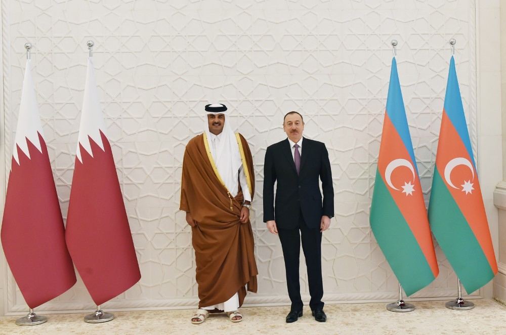 Эмир Государства Катар позвонил Президенту Ильхаму Алиеву
